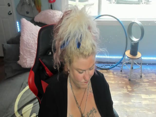 Live sex webcam photo for Janrubygirl #254840615