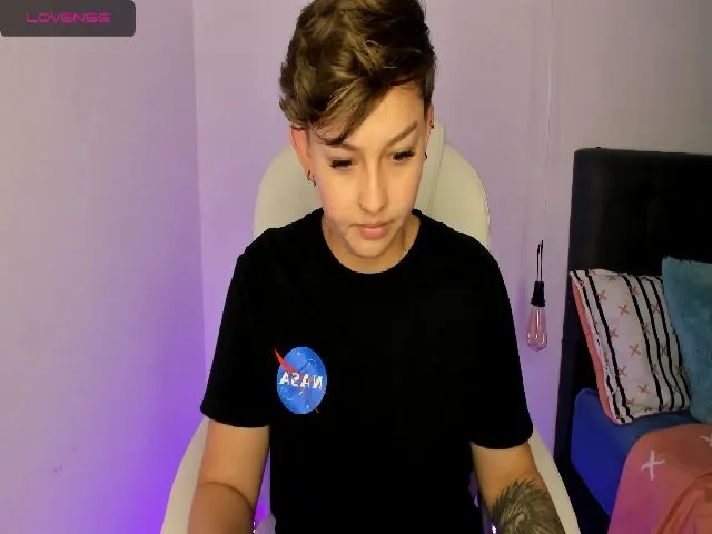 Live sex webcam photo for SalemJimenez #253674296