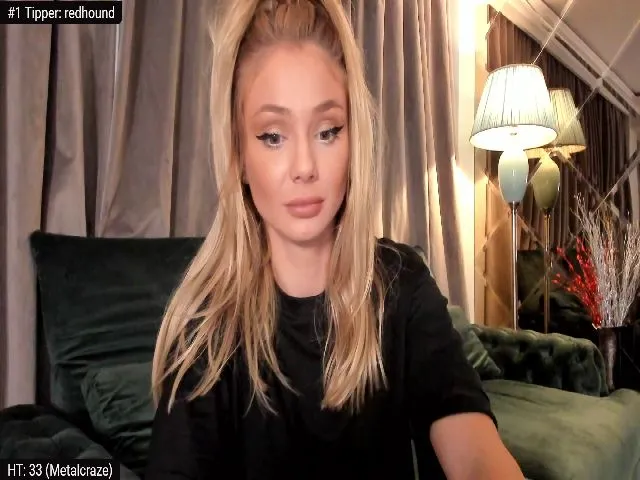 Live sex webcam photo for Yveline #259502615