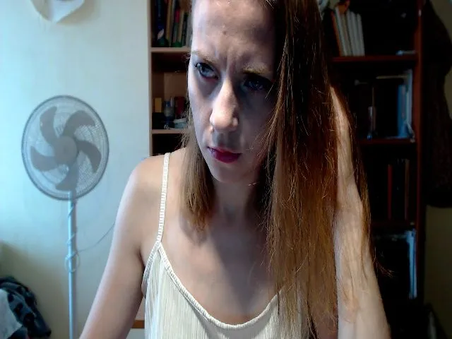 Live sex webcam photo for WinterGoddess #255926210