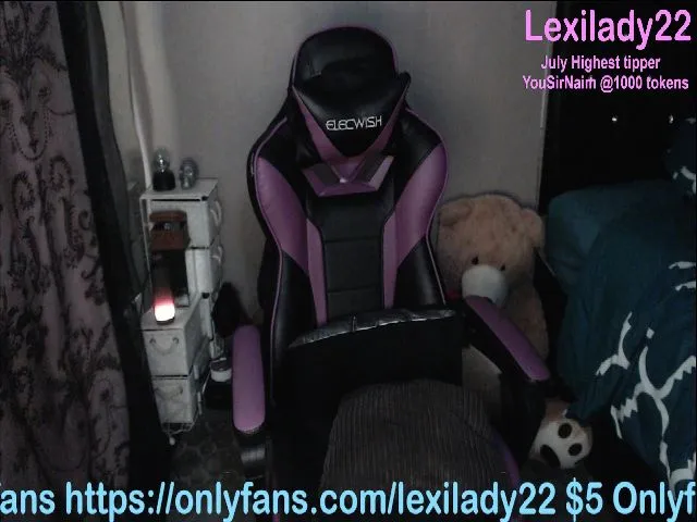 Live sex webcam photo for Lexilady22 #255635022
