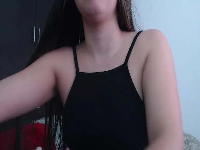 Live sex webcam photo for Evalix #255317377