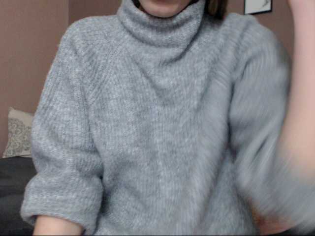 Live sex webcam photo for xLolaBloomx #240987158