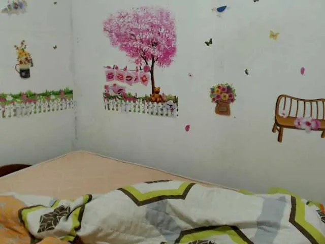 Live sex webcam photo for nikol012 #248101091