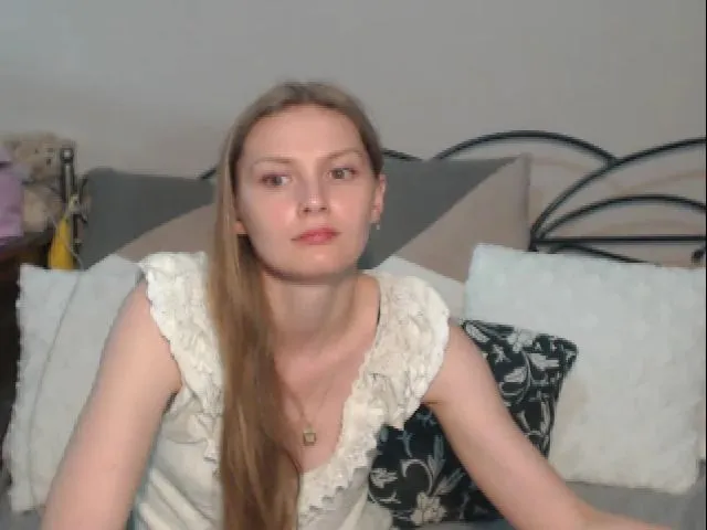 Live sex webcam photo for LarissaSexy25 #253190581