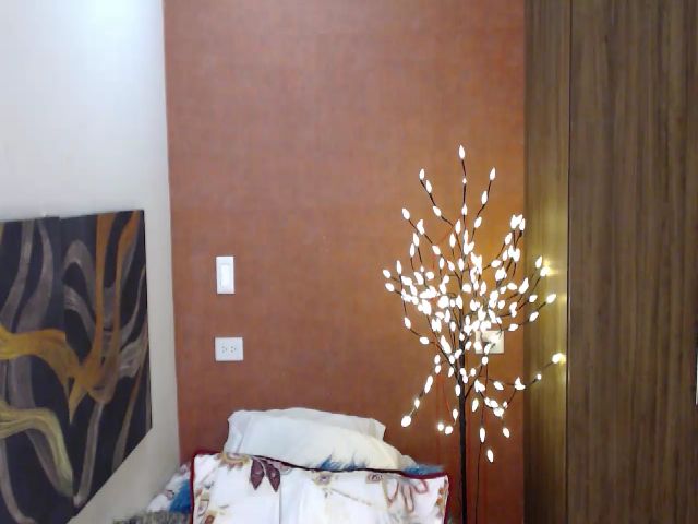 Live sex webcam photo for Forevermanu #260892488