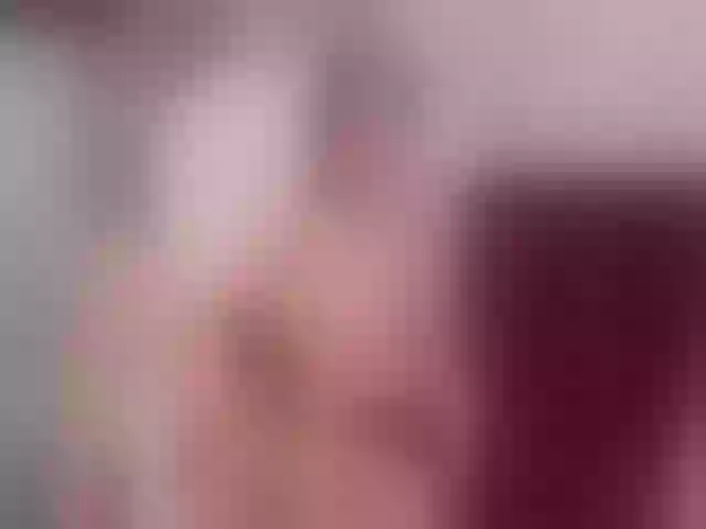 Live sex webcam photo for Sun_kissed1 #264738388