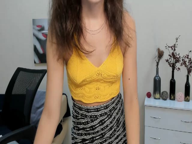 Live sex webcam photo for LoreinKis #265444120