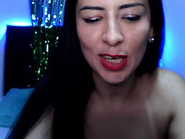 Live sex webcam photo for CarlyWild #241299662
