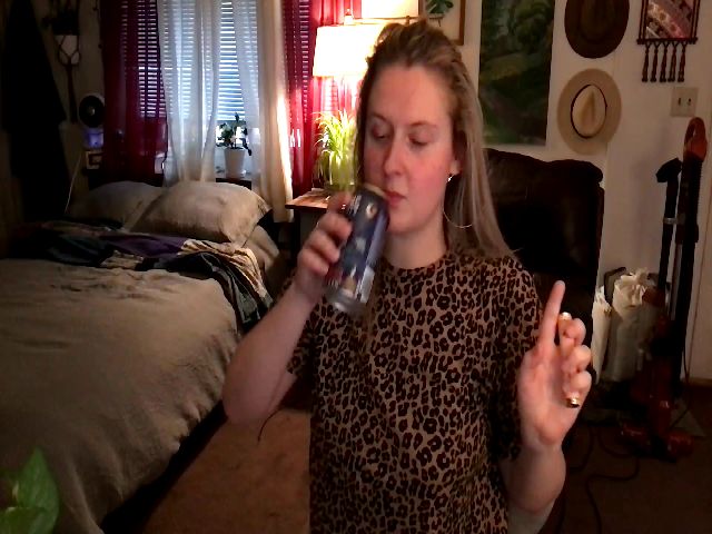 Live sex webcam photo for RadRosie #264014791