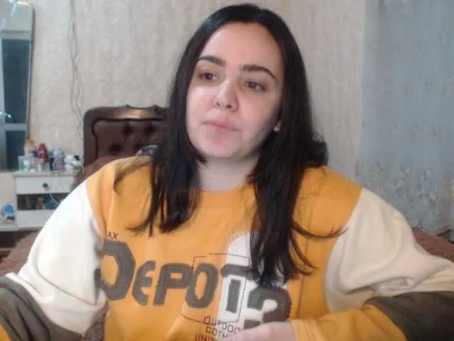 Live sex webcam photo for Katernia48 #241117183