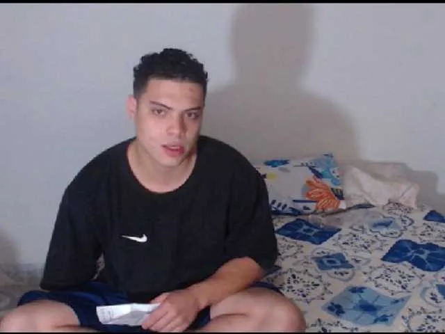 Live sex webcam photo for mjandlincoln #246200093