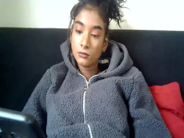 Live sex webcam photo for dirtyrissa69 #255932069