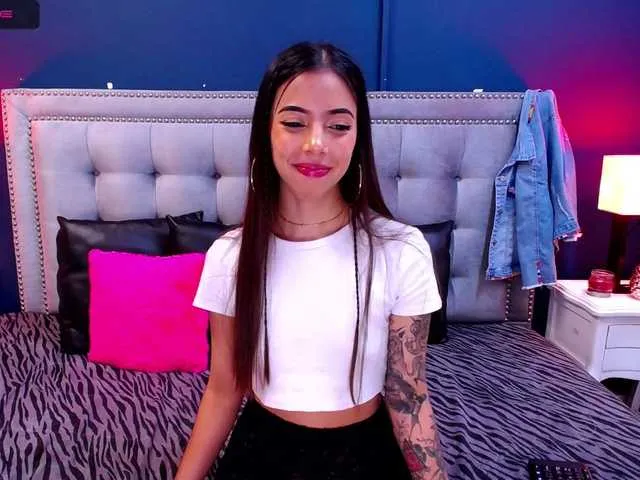 Live sex webcam photo for NathyBananax #244858243