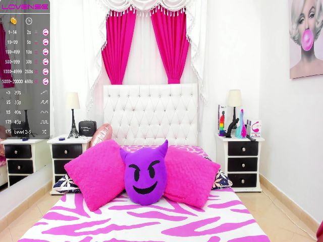 Live sex webcam photo for Jessie_Ford #255418004