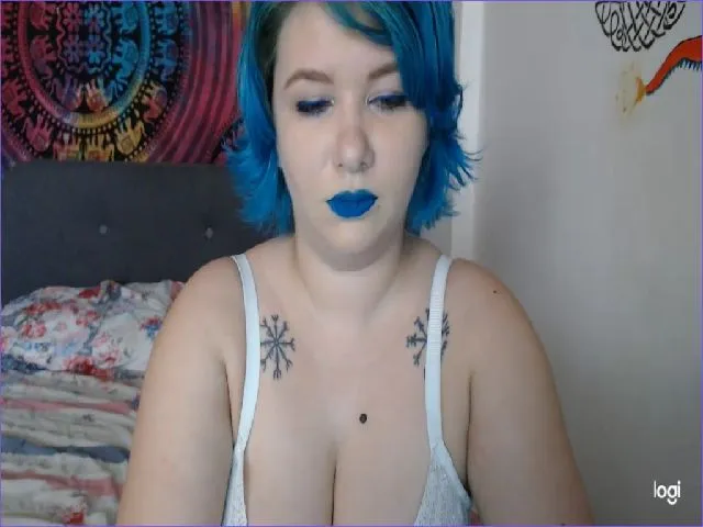 Live sex webcam photo for GoddessEmma #259893463
