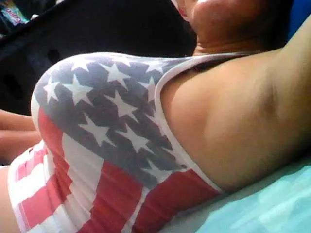 Live sex webcam photo for BarbieBigTits #240918421