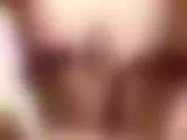Live sex webcam photo for SquirtQeen33 #264846757