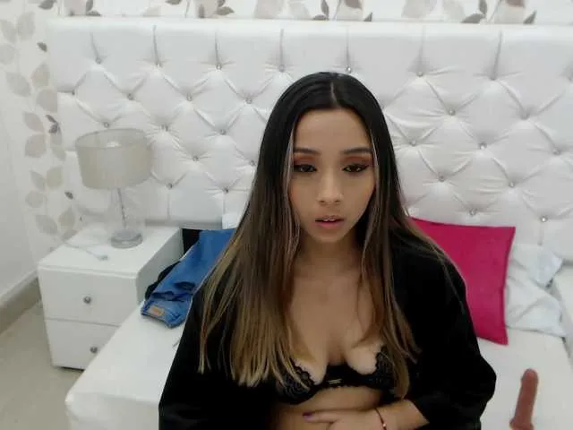 Live sex webcam photo for elensweet18 #250205818