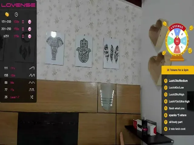 Live sex webcam photo for Kloemss #253871611
