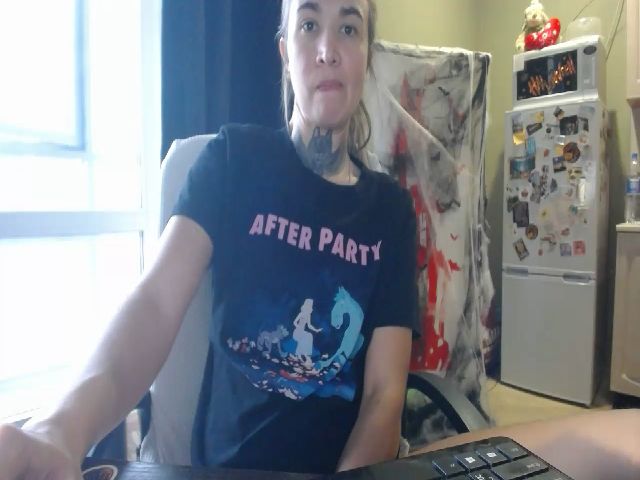 Live sex webcam photo for Angie_Wild #258241185