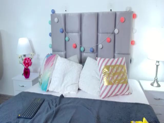 Live sex webcam photo for Mia_thompsons #254213254