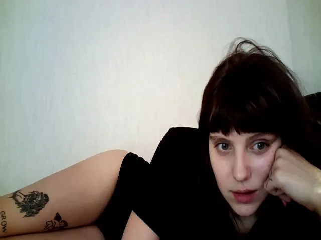 Live sex webcam photo for LiLMasha #254188258