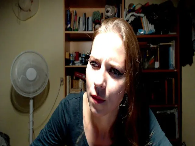 Live sex webcam photo for WinterGoddess #255202389