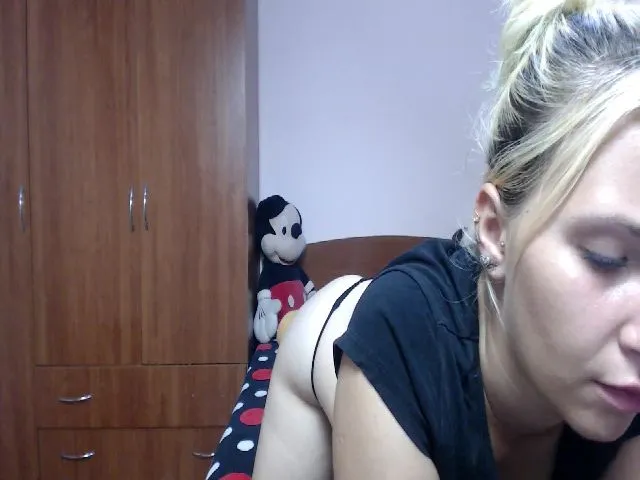 Live sex webcam photo for Tweetyboom #259567570