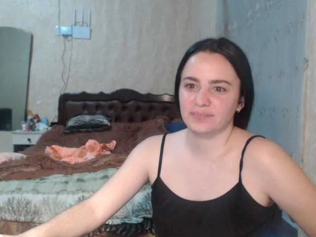 Live sex webcam photo for Katernia48 #241318142