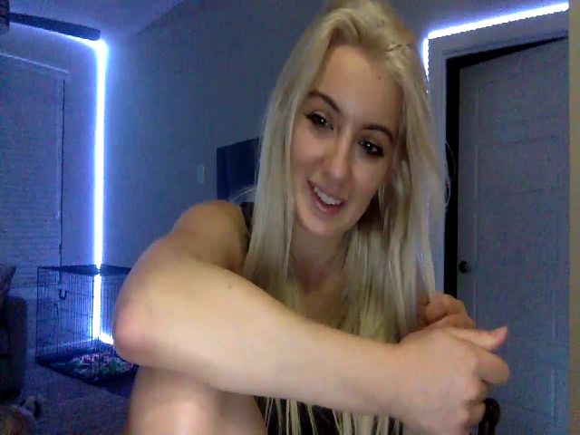 Live sex webcam photo for Sammy_gray #263014558