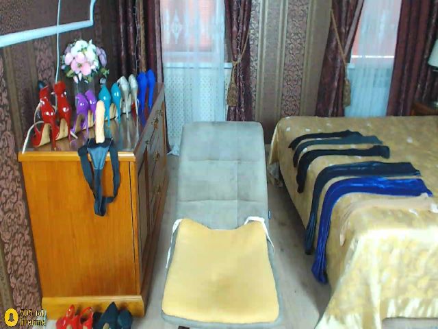 Live sex webcam photo for Emma_Brooks #255110615