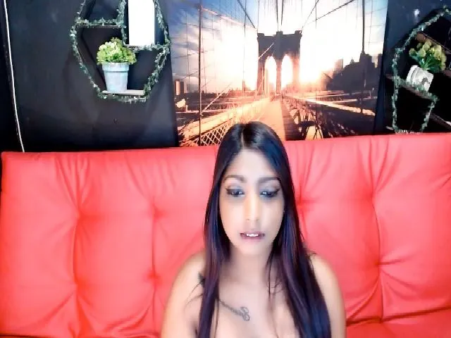 Live sex webcam photo for Indianfetishx #257543313