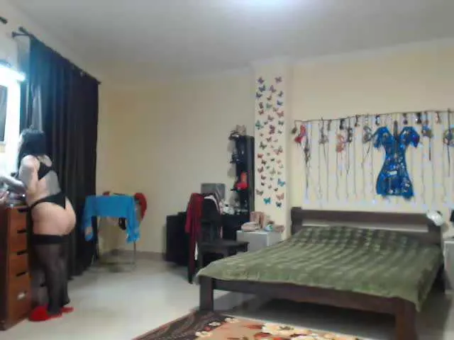 Live sex webcam photo for BlackCatxx #240911559