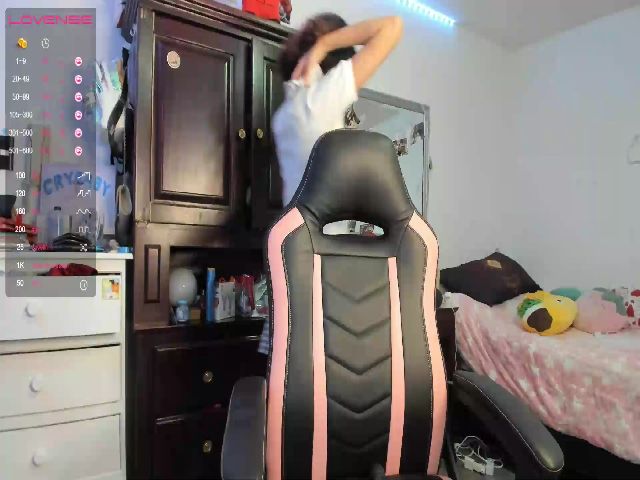 Live sex webcam photo for Cherrycute666 #256615599