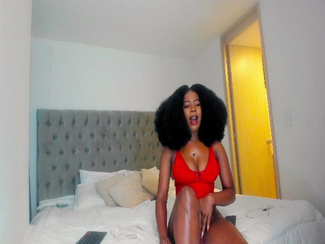 Live sex webcam photo for Afro__Goddess #253319143