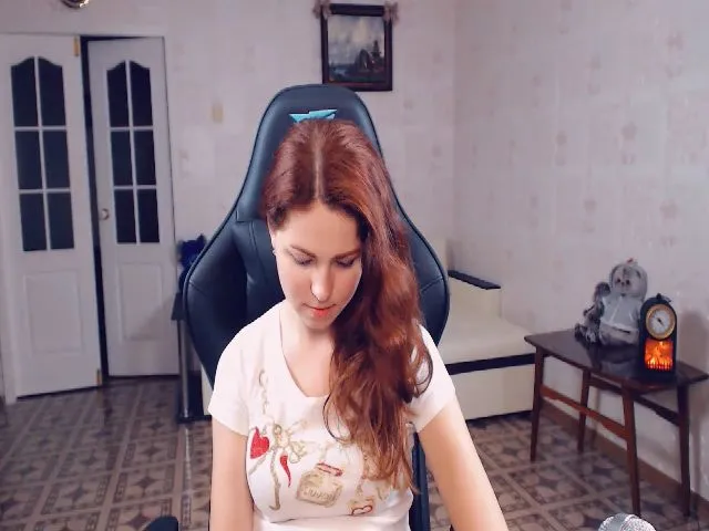 Live sex webcam photo for BettyGinger #255716870