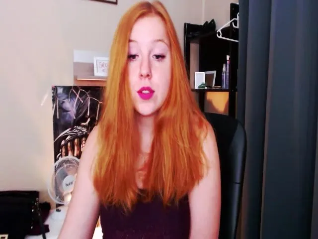 Live sex webcam photo for HottieAlma #253687830