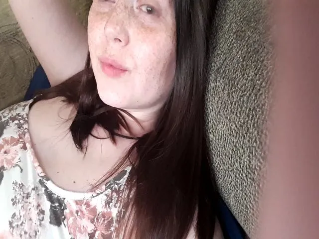 Live sex webcam photo for ChristaRi #256913661