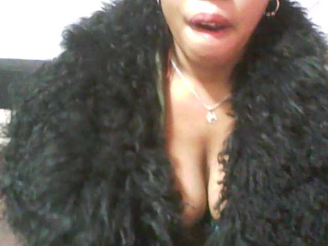 Live sex webcam photo for jojosquirt #249293968