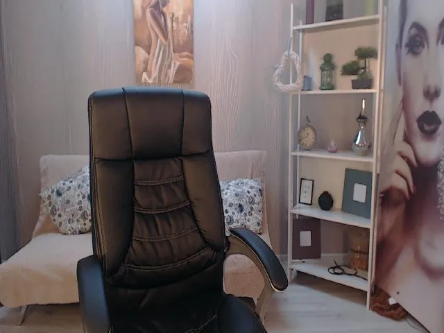 Live sex webcam photo for GoddesSophy #264716461