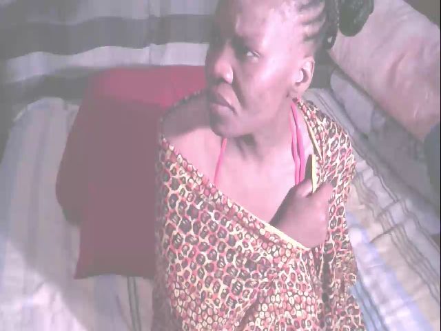 Live sex webcam photo for Sexybooty85 #256992958