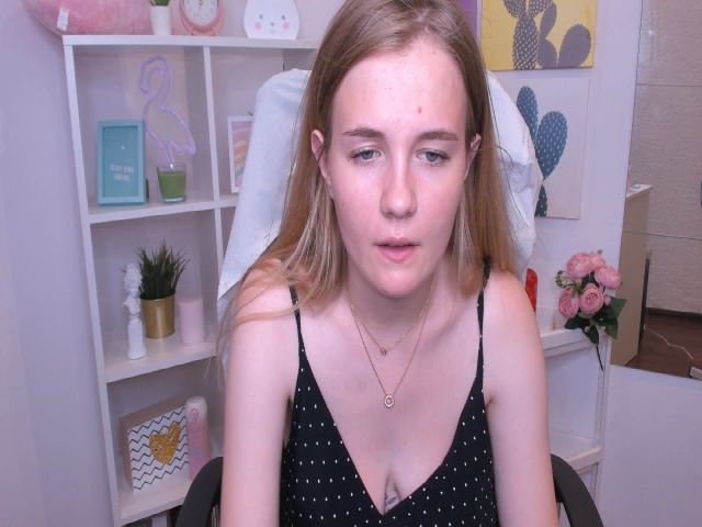 Live sex webcam photo for SweetMilkis #255120166