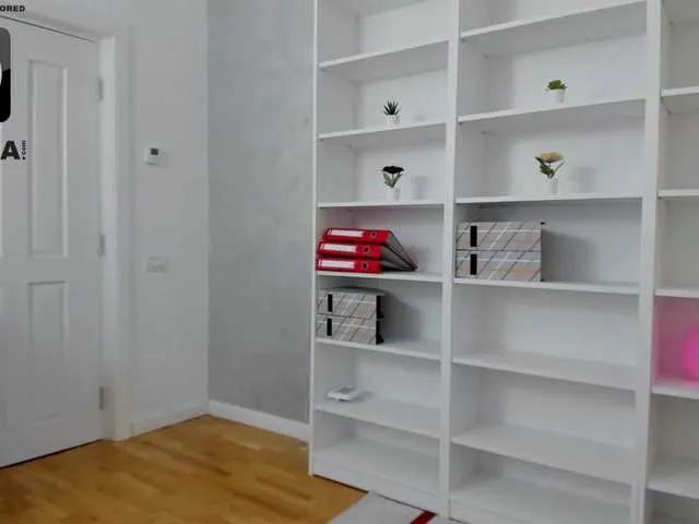 Live sex webcam photo for VanessaCroft #247127530