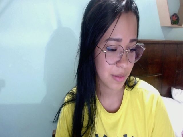 Live sex webcam photo for Gina_reid #253516201