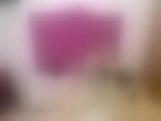 Live sex webcam photo for Khloee_sr #261169116