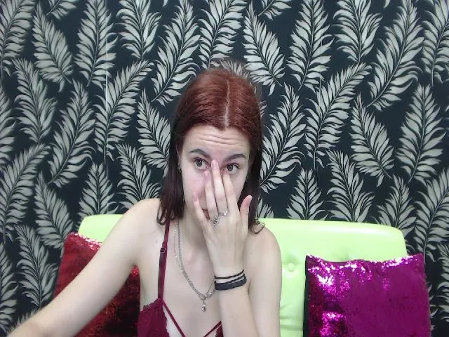 Live sex webcam photo for MollyTravis #258422570