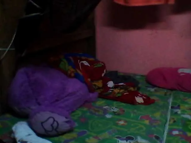 Live sex webcam photo for princess4uxx #256552042