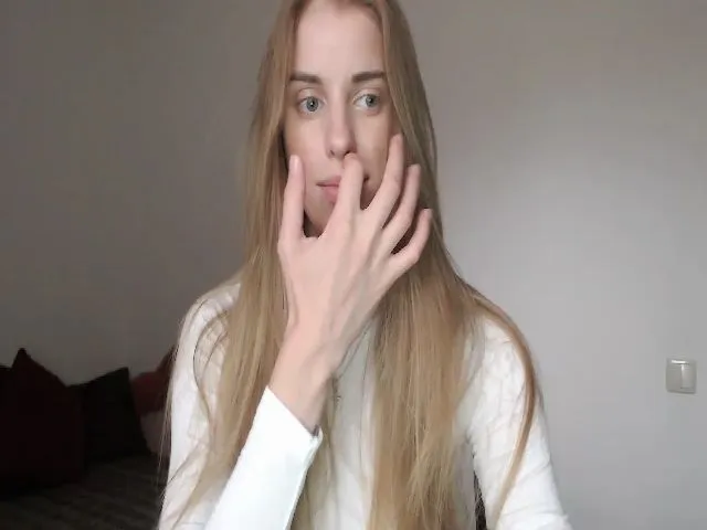 Live sex webcam photo for LIONESS_1 #260635654