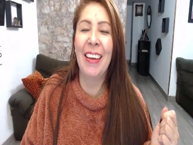 Live sex webcam photo for Zoefoxx #256207896